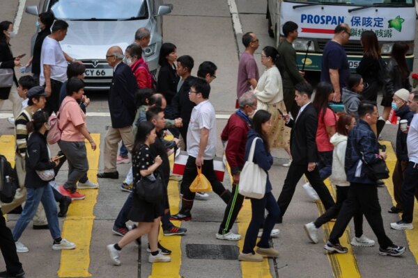 31% of scam victims calling Hong Kong helpline had possible suicidal tendencies