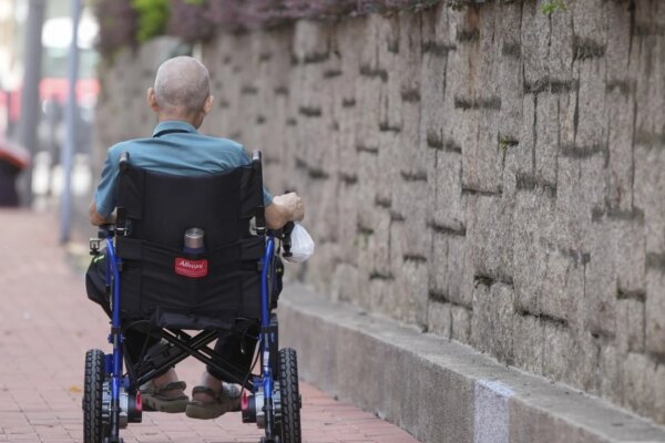Hong Kong flags 1,600 at-risk elderly households, but experts say figure tip of iceberg