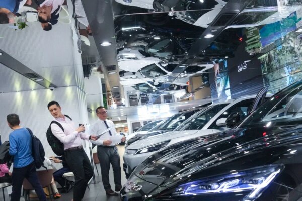 Commercial EV use needs boost after car owner tax break ends, green groups say