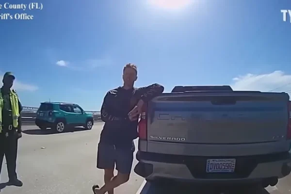 ICE agent pulled over by deputies for DUI.