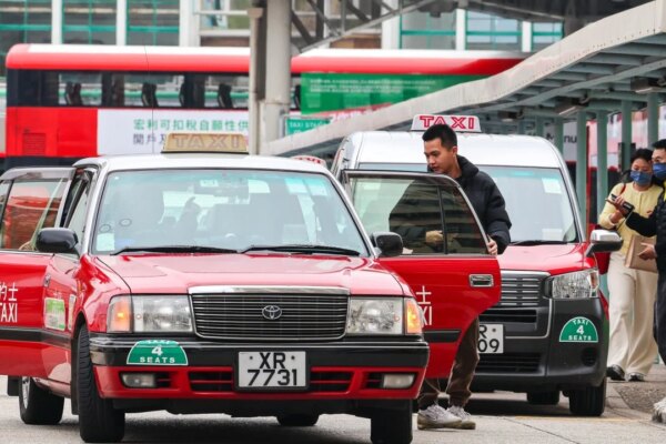 More than 40,000 Hong Kong cabbies register to accept Octopus payments
