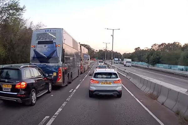 The crash occurred on Friday evening. Photo: Facebook/FriendlyLlama8913