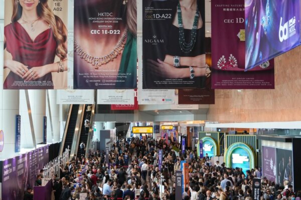 Middle East exhibitors at Hong Kong jewellery fair rue poorer sales, attendance