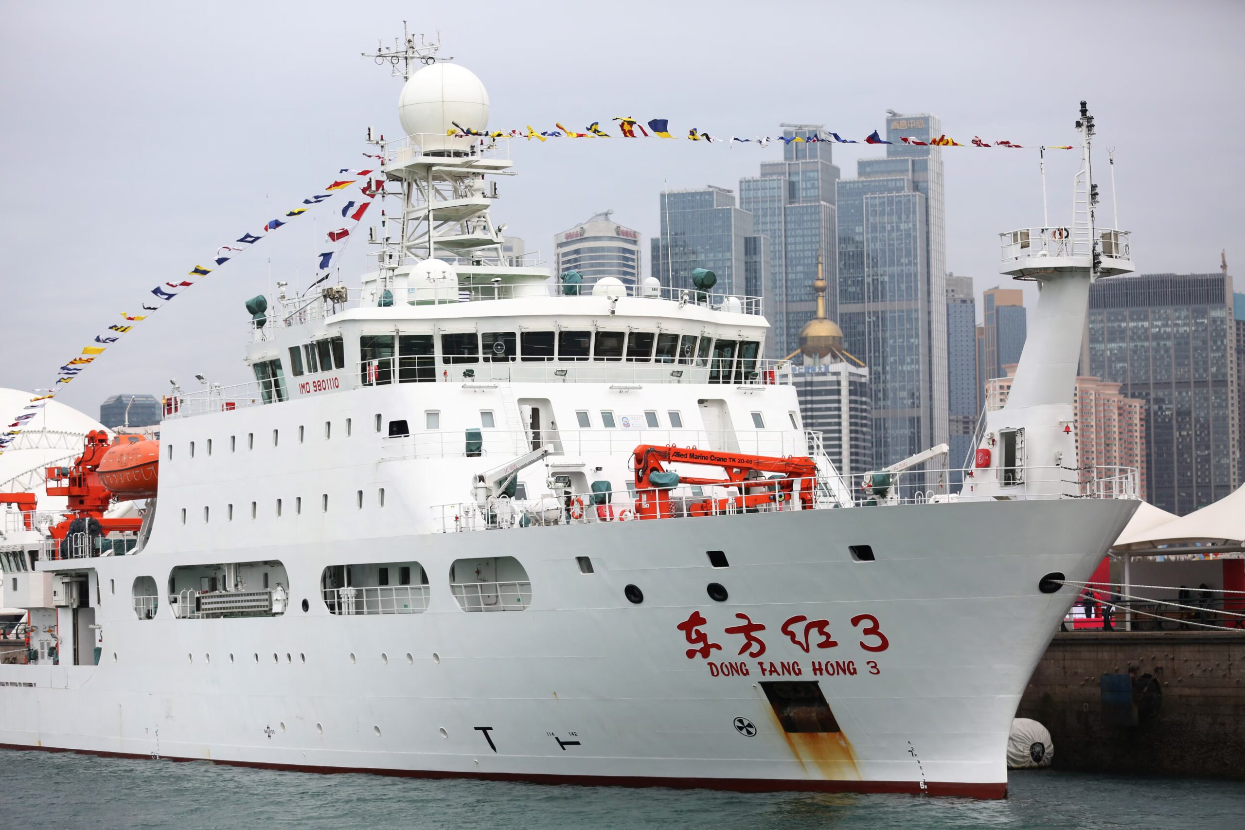 China maps ocean floor as it prepares for submarine warfare with US