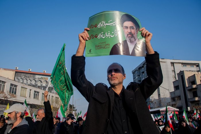 China restarts military flights near Taiwan