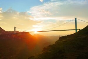 Guizhou's Bridges: A New Tourism Landmark in Southwest China