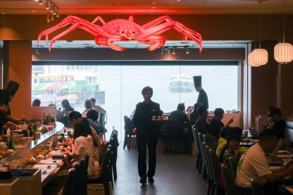 Hong Kong restaurant revenues drop over Easter break as departures outnumber arrivals