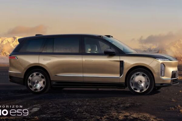 Nio shares hit 5-month high in Hong Kong ahead of ES9 debut