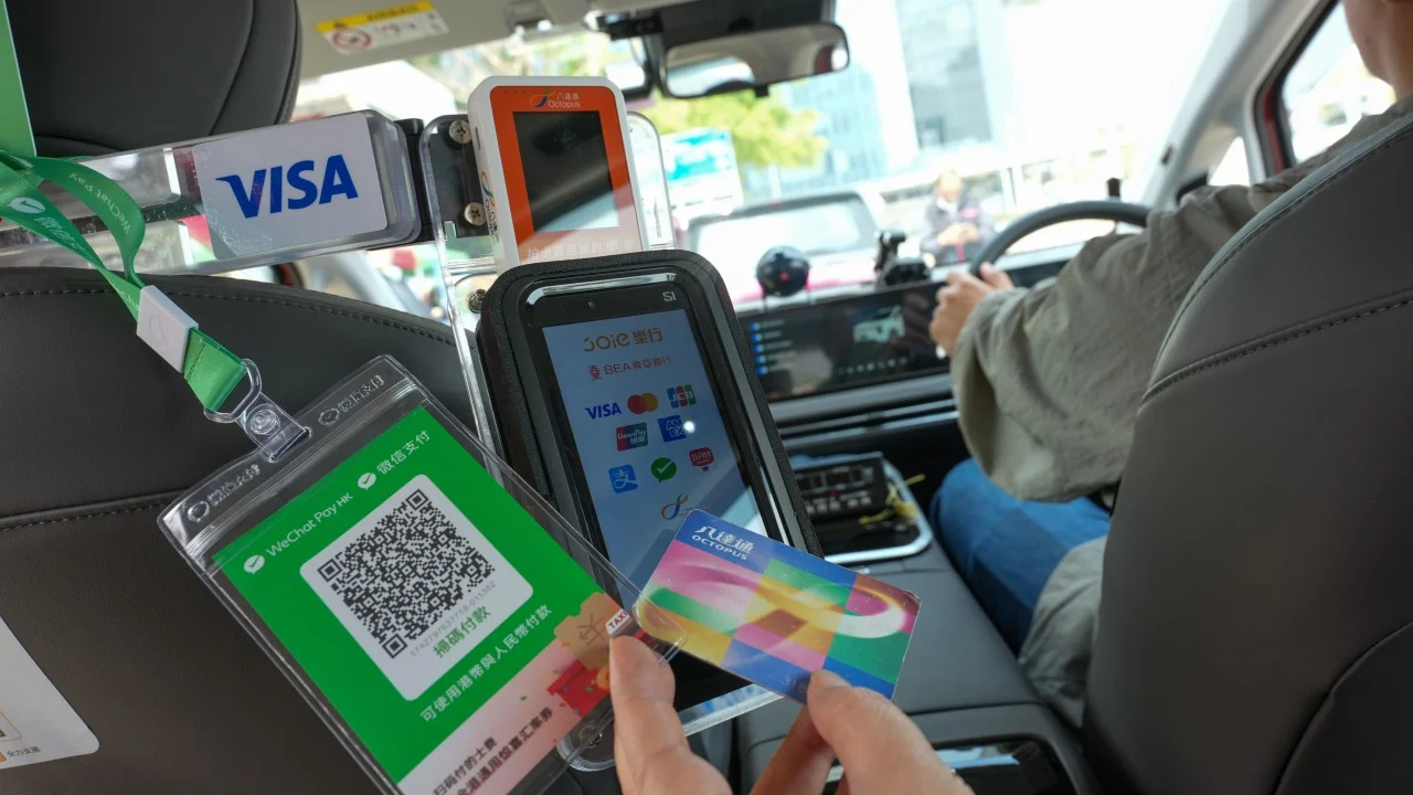 Over 47,000 cabbies adopt Octopus, card readers ahead of e-payment deadline