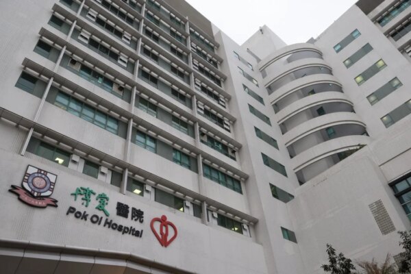 Hong Kong police on the hunt for 2 men who attacked taxi driver after quarrel