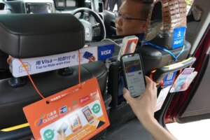 Faulty devices, low battery: some taxi drivers cook up excuses to avoid e-payments