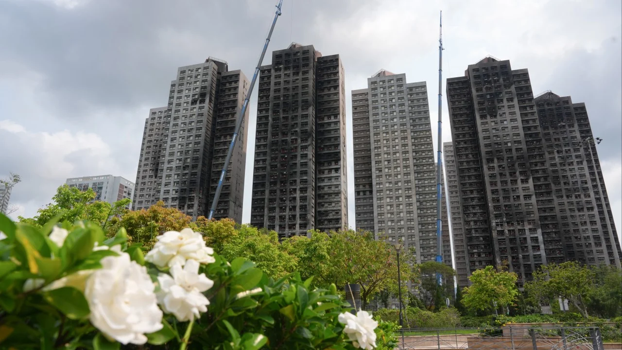 No cigarettes allowed and no one seen smoking, worker tells Tai Po fire inquiry