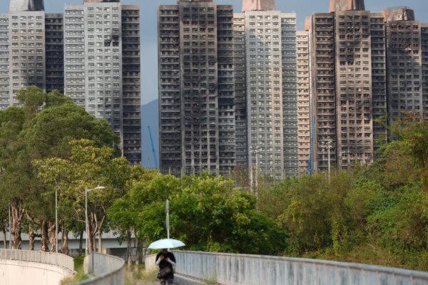 100‑metre ladders ‘unsuitable’ for narrow Hong Kong roads, Tai Po fire probe told - as it happened
