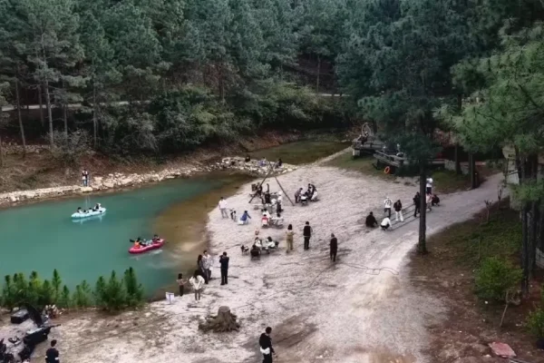 Tourism booms during Qingming Festival holiday across China