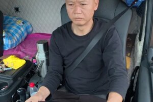 Soaring Fuel Prices Squeeze China’s Frugal Truckers