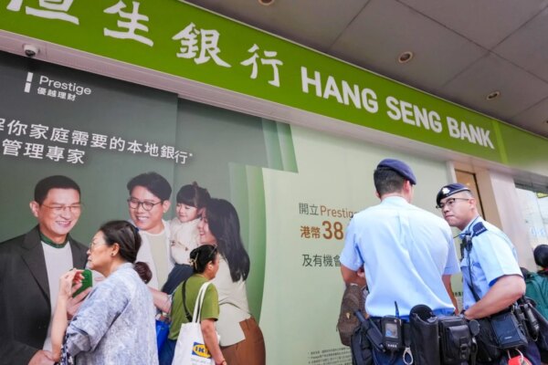 Hong Kong police arrest man after attempted armed bank robbery in Causeway Bay