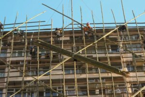Photo of labourer smoking on scaffolding triggers anger after Tai Po blaze