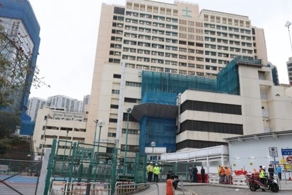 2 women killed in separate traffic accidents involving goods vehicle and coach