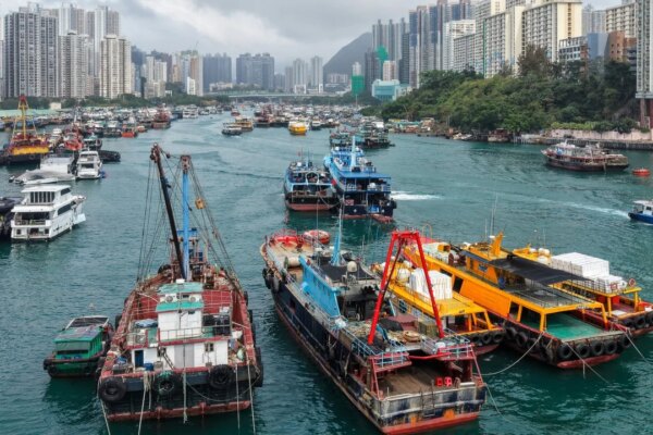 80% of Hong Kong fishing vessels grounded before moratorium due to high fuel prices