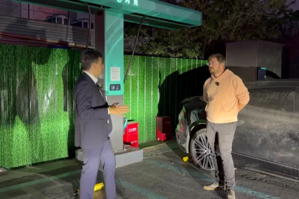 BYD Flash charging.