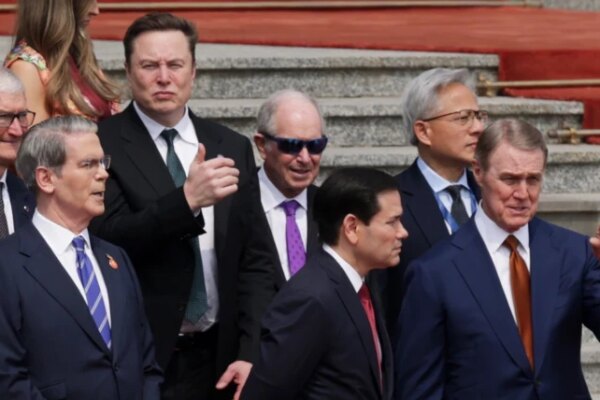 Trump's invite of top CEOs a 'posturing' from the U.S. on making a China deal