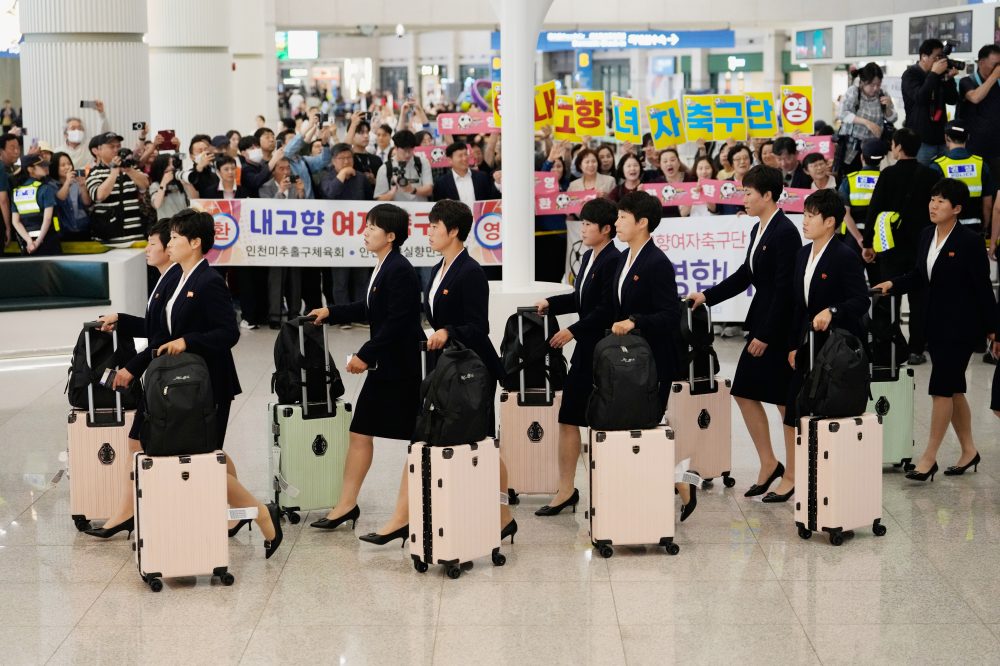 North Korean women’s soccer team arrives in South Korea for regional tournament