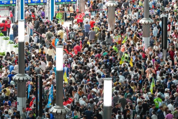How can Hongkongers make the most of public holidays in 2027?