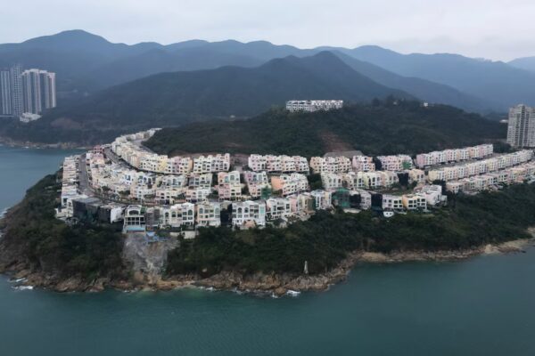 The former banker was acquitted of assaulting his wife at their home in Redhill Peninsula, a luxury seaside estate. Photo: May Tse