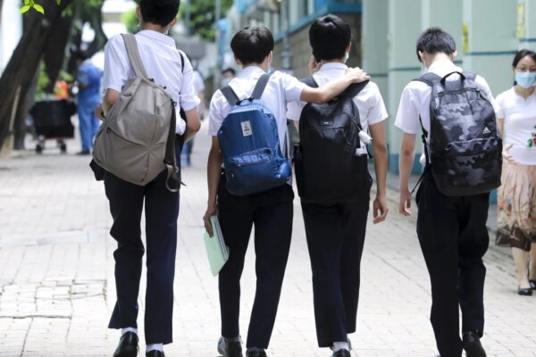 1 in 12 secondary students socially disengaged on campus, survey finds