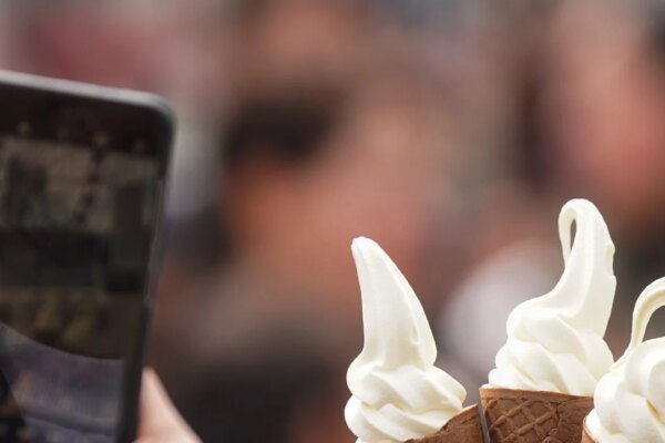 Hong Kong mobile ice cream vendor told to stop selling product due to bacteria