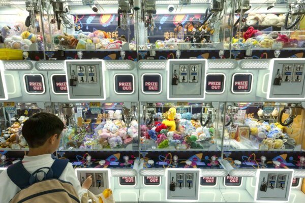 New law could require displaying odds, licensee info on claw machines: minister
