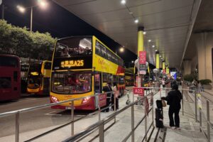 Hong Kong Airport To Tsim Sha Tsui Via A25 Bus (1/10 The Price Of Uber, Almost As Fast)