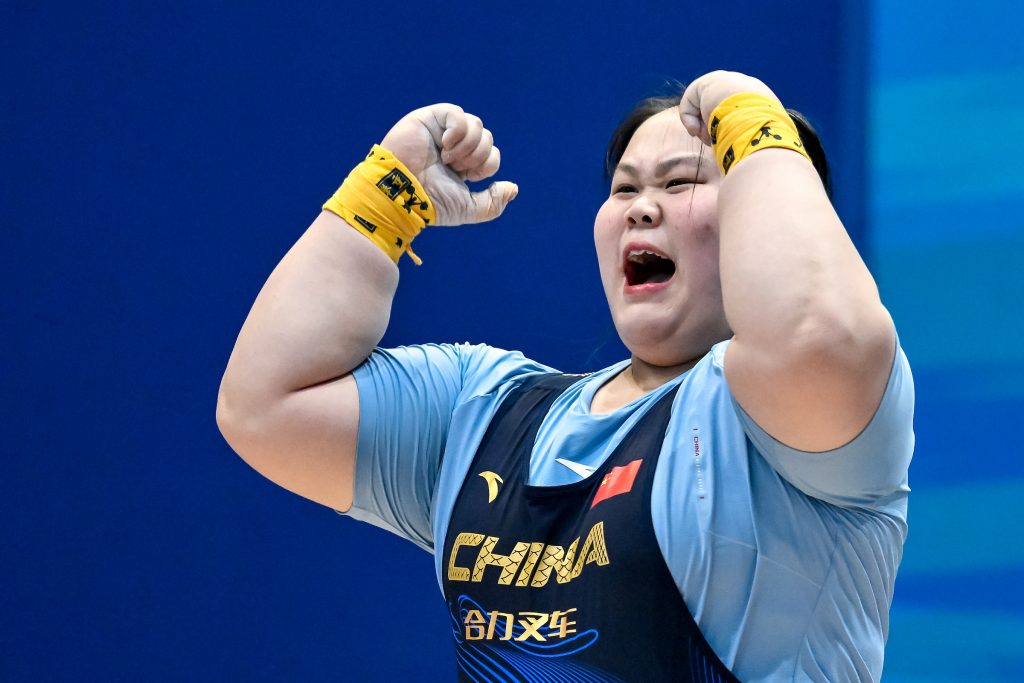 China dominates and unveils a teen superstar – and President of Iran praises his team’s efforts – International Weightlifting Federation