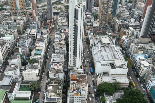 Air con repairman dies after falling from 11th floor of Kowloon City building