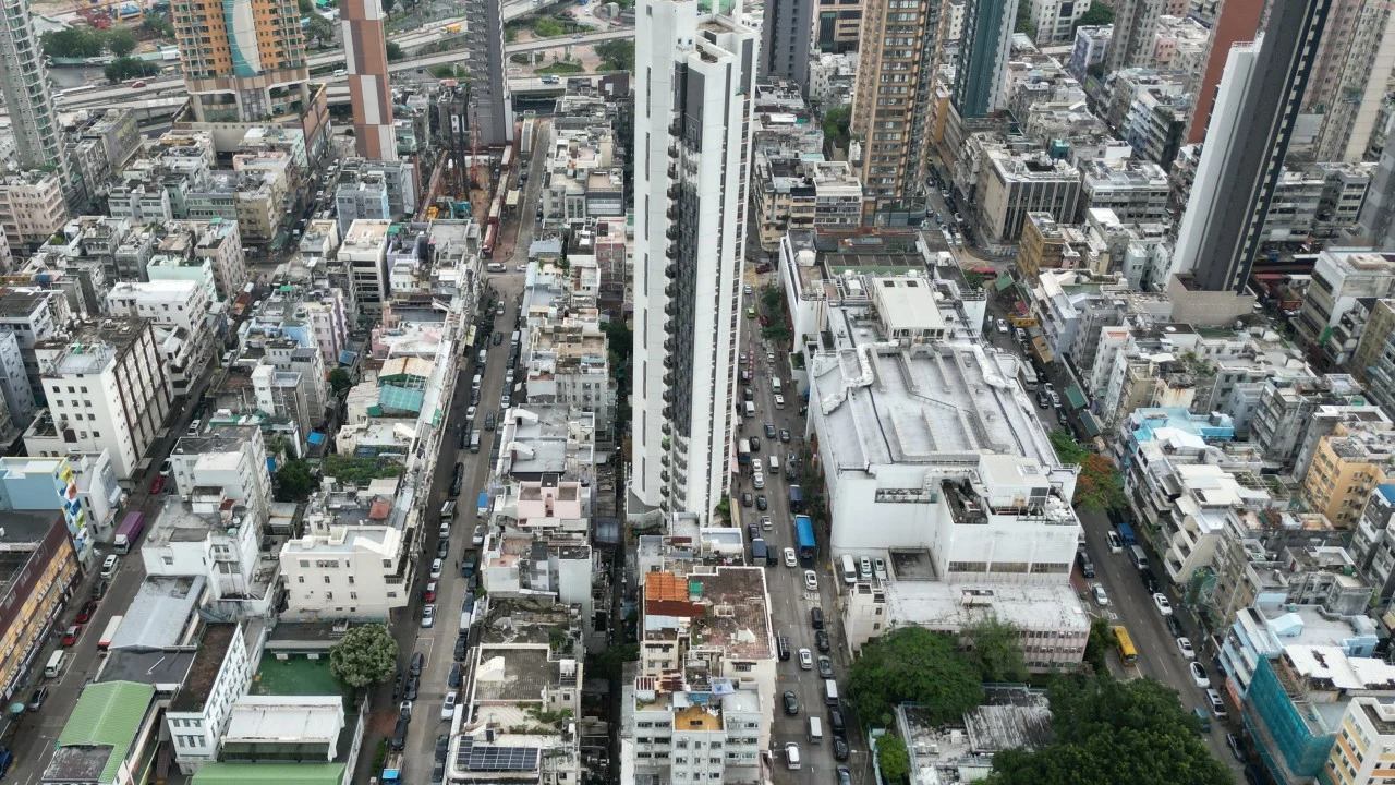 Air con repairman dies after falling from 11th floor of Kowloon City building
