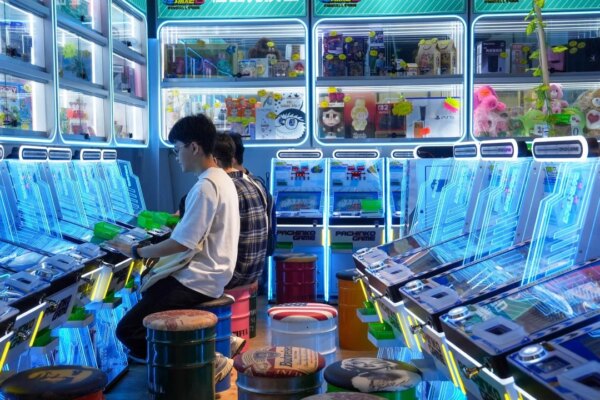 Hong Kong’s pinball wizards and claw fans defend arcade thrills as curbs loom