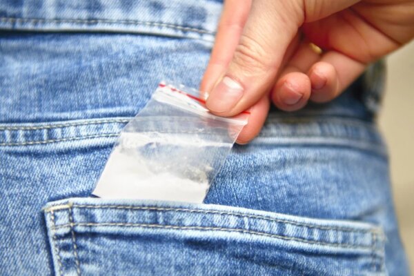 Man arrested in Hong Kong after police seize HK$800,000 of suspected heroin