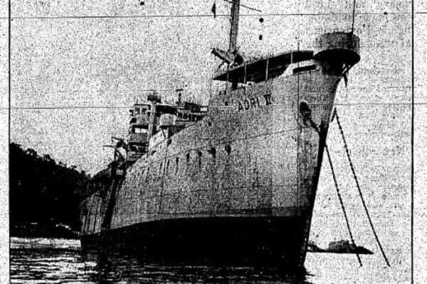 An SCMP picture from the May 21, 1961 paper edition showing a 7,000-ton Indonesian freighter being refloated with the helps of tugs at Taikoo Dockyard. Photo: SCMP