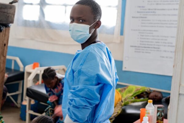 Hong Kong ramps up health checks for travellers from Africa after Ebola outbreak