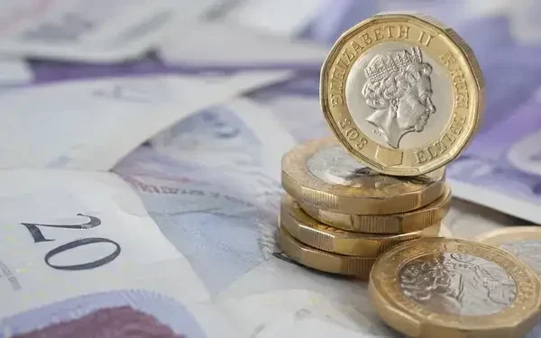 Pound gains as markets monitor Iran developments and UK local elections — TradingView News