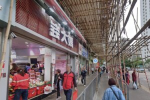 Hong Kong authorities prosecute grocery shop over video of rats on exposed meat