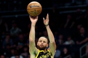 NBA star Steph Curry signs apparel deal with Chinese company Li-Ning