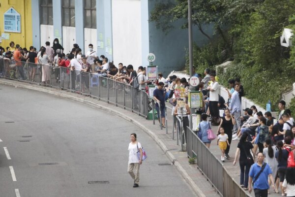 Education authorities say sorry after parents get school allocation messages early