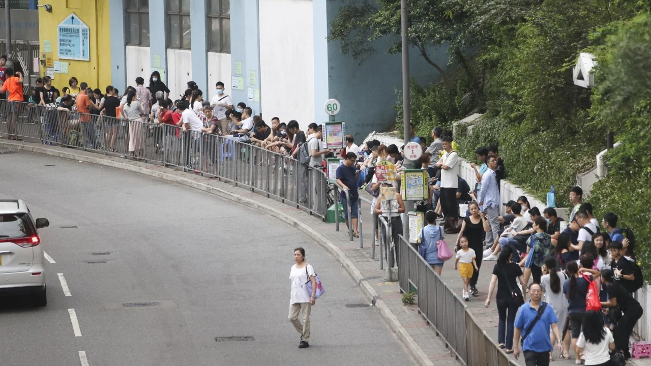 Education authorities say sorry after parents get school allocation messages early