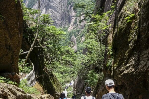 Tourists in Huangshan, China.