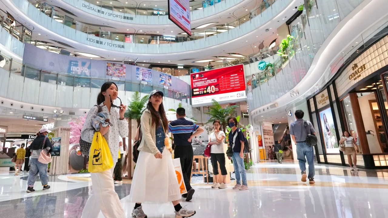 Hong Kong retail sales rise 8.6% in April on back of higher visitor arrivals