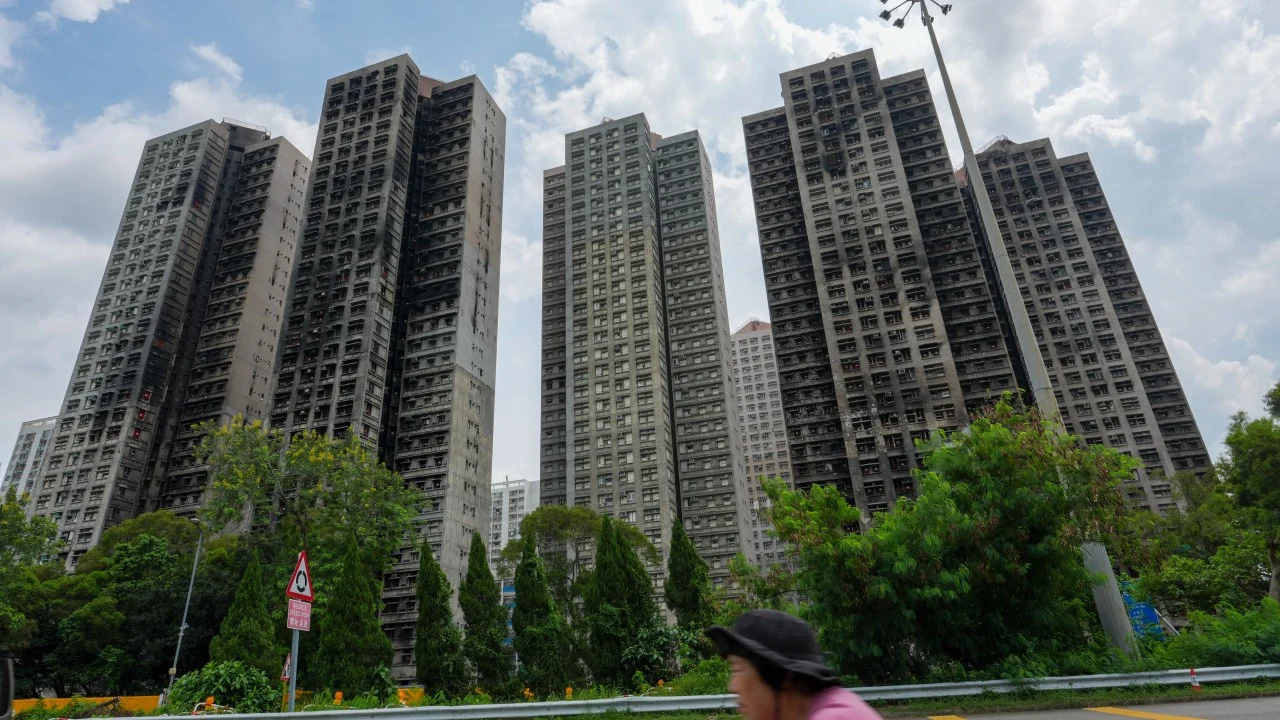 Buy-back offer officially extended to sole tower spared in Tai Po blaze