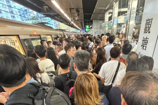 Equipment failure triggers delays of up to 15 minutes along Tseung Kwan O MTR line