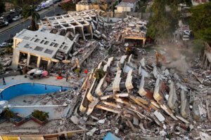 Survival after Venezuelas earthquakes depends on injuries, weather, water, air, and rescue speed.