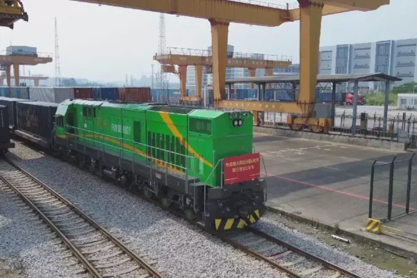 Int'l freight trains departing from China's Greater Bay Area surpass 20,000 this year